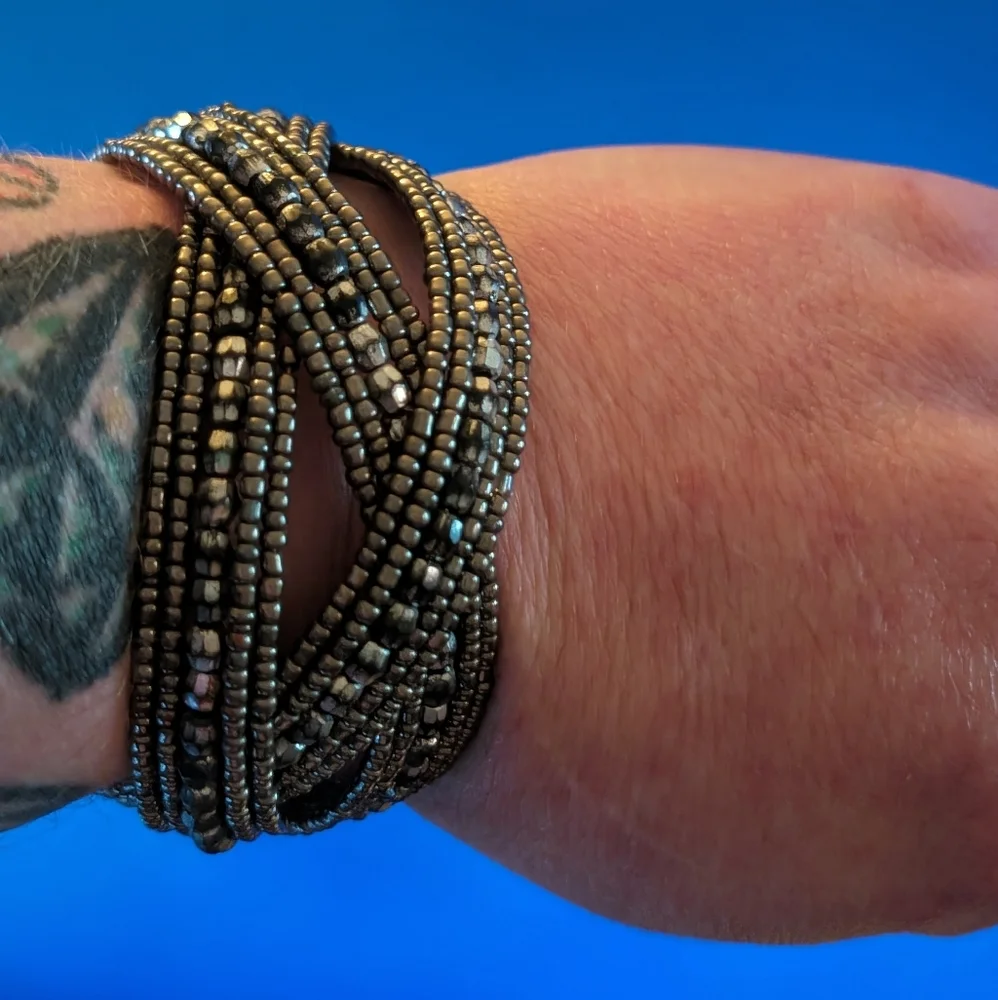 Cuff bracelet - Picture 1 of 3